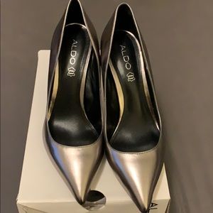 ALDO PEWTER HEELS - Never worn, size US 10